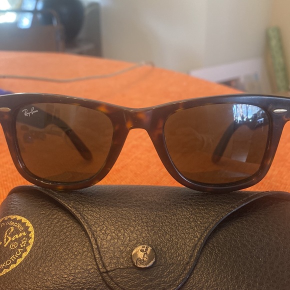 Matte Tortoise Rayban Wayfarer - Picture 6 of 6